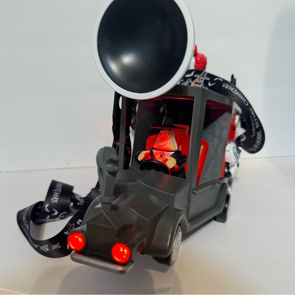 (Sold) NWT. Disney ‘The Nightmare Before Christmas’ Mayor’s Car Popcorn Bucket. - Picture 13 of 14